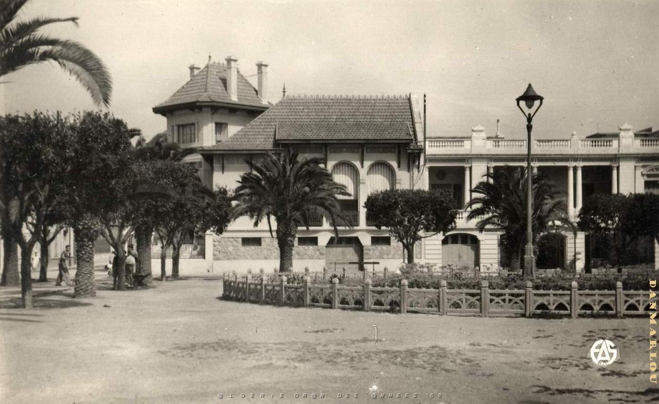 Ain Temouchent 501- place Verdun COLLECTION DES AMIS DE ND DE SANTA CRUZ.jpg